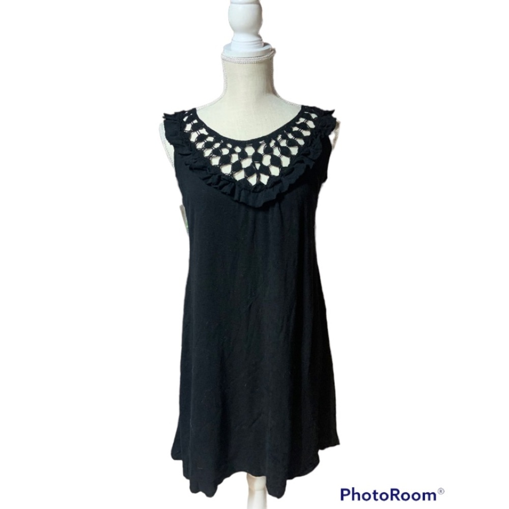 Cute‎ little black dress